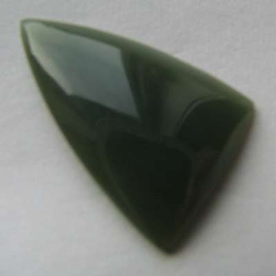 Jade néphrite : pierre polie